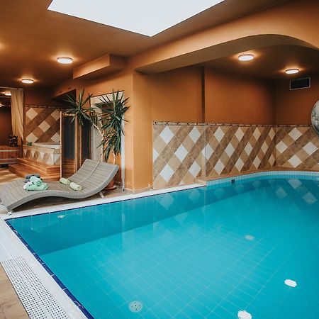 Hotel Ruze Cesky Krumlov Exterior foto Spa center